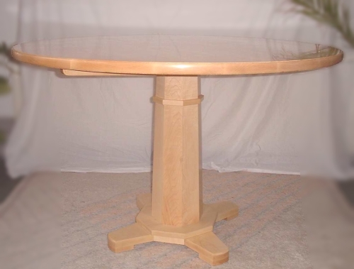 Centre column dining table
